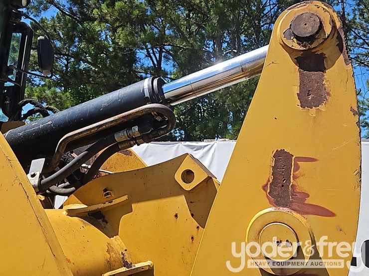 2012-caterpillar-930k-image-33