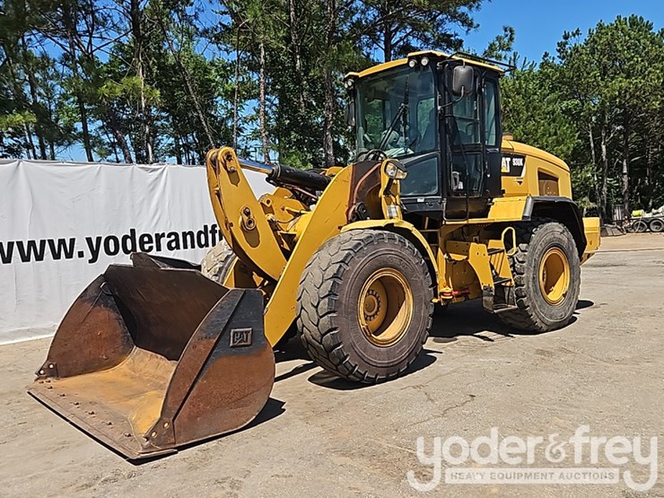 2012-caterpillar-930k-image-1