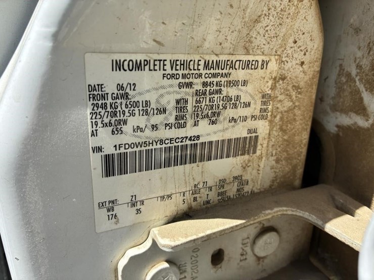 2012-ford-f550-image-21