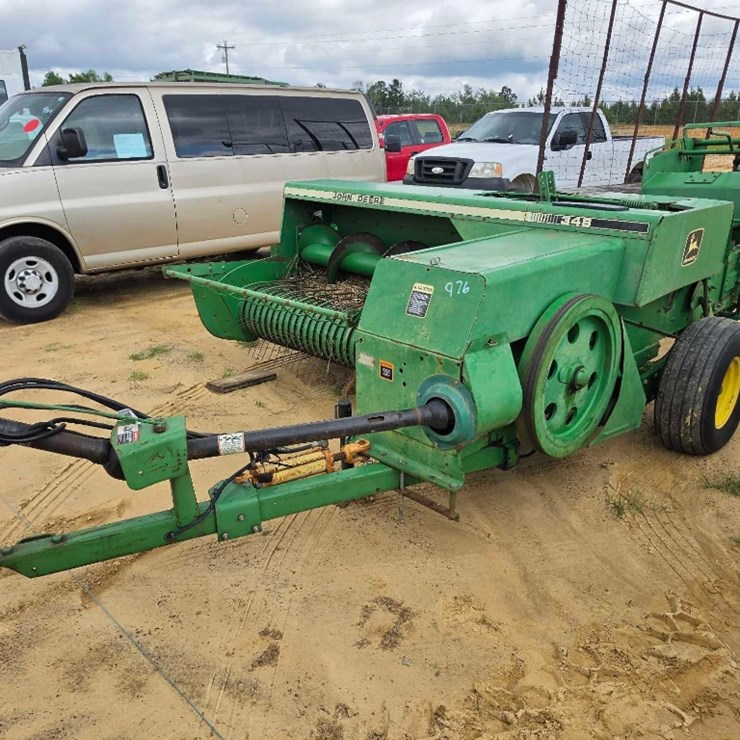 JOHN DEERE 348