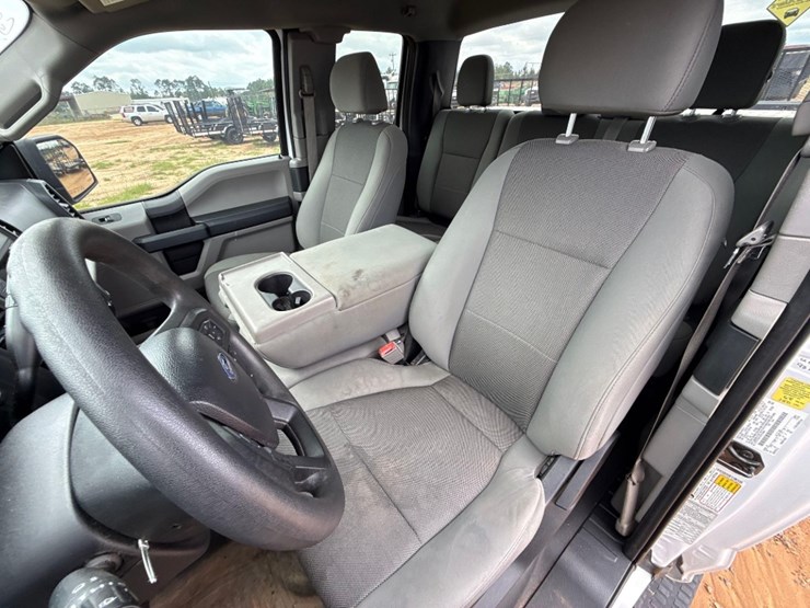 2018-ford-f150-image-16