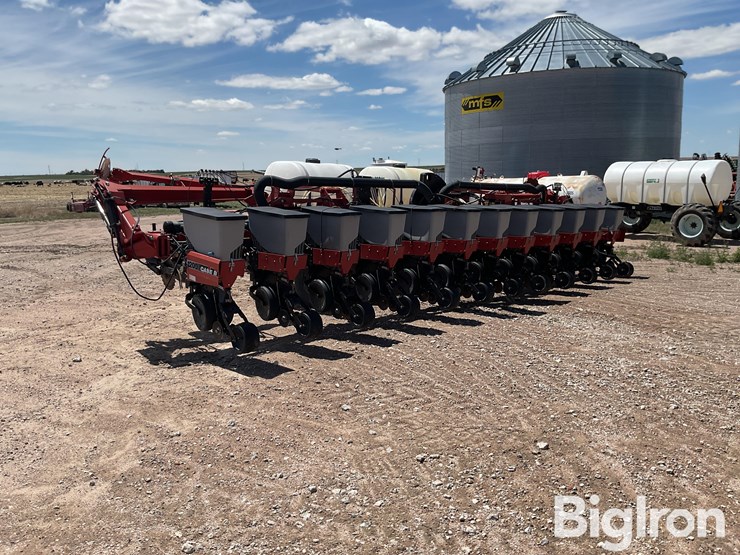 case-ih-1200-image-7