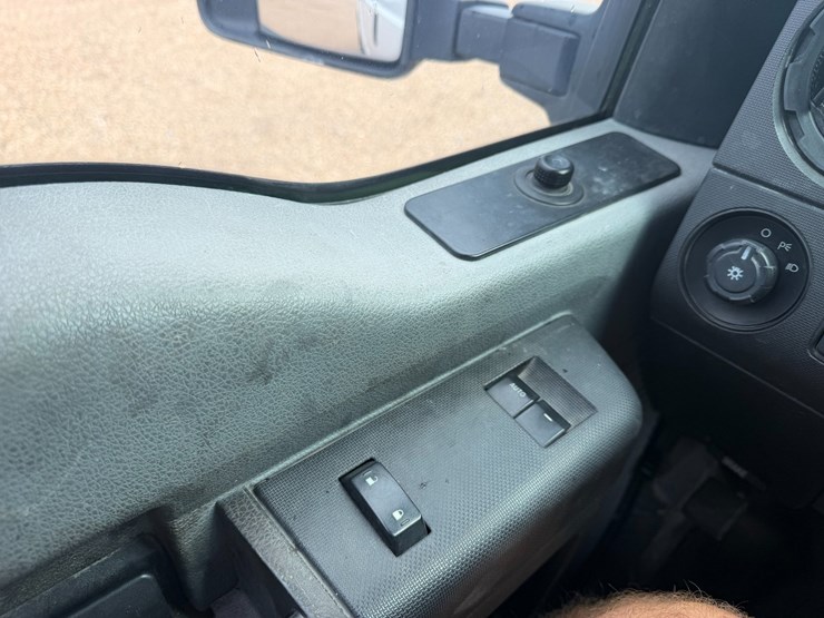 2012-ford-f250-image-9