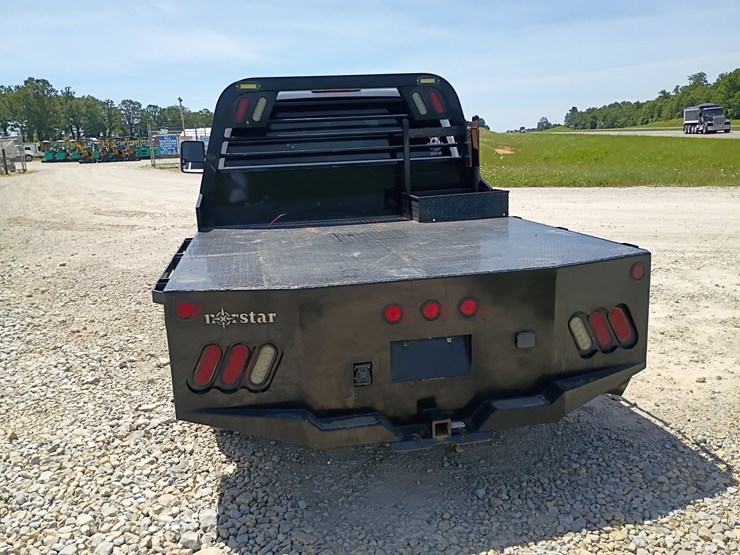 2005-gmc-sierra-2500-image-6