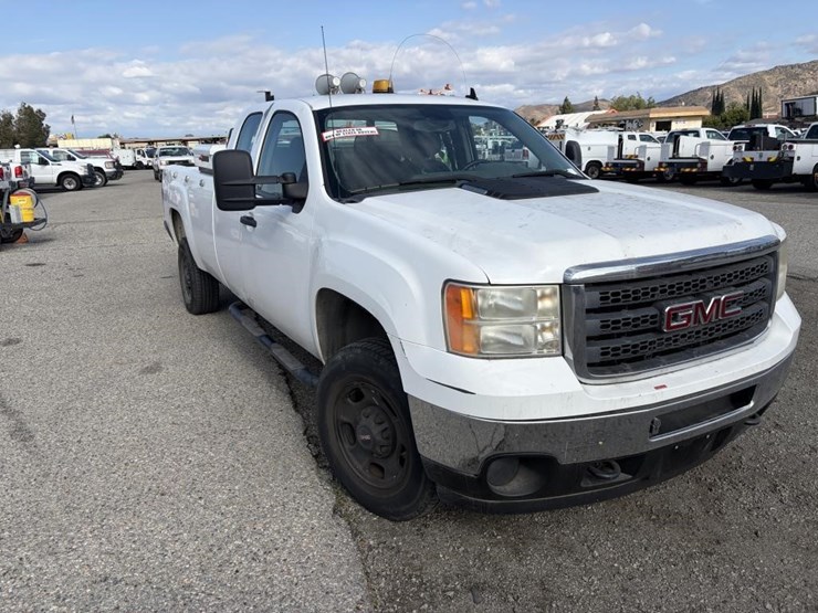 2012-gmc-2500hd-image-2
