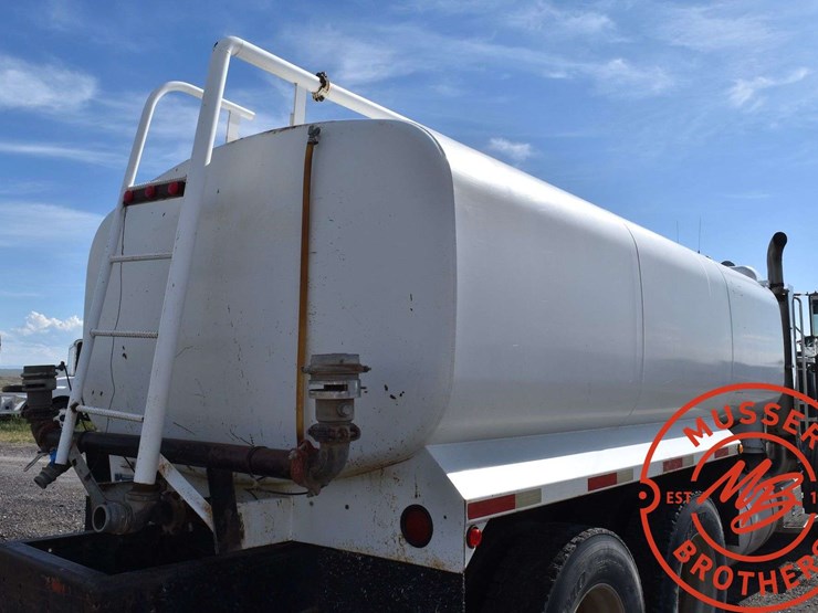 1994-peterbilt-379-image-31