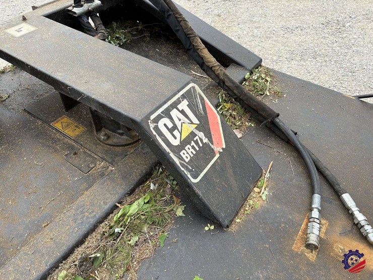 cat-br172-72"-brush-cutter-attachment-image-11