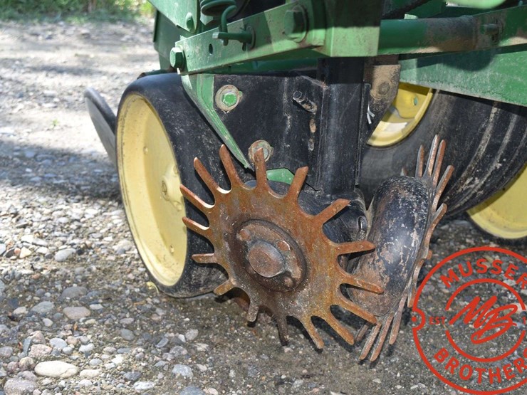 john-deere-30-image-14