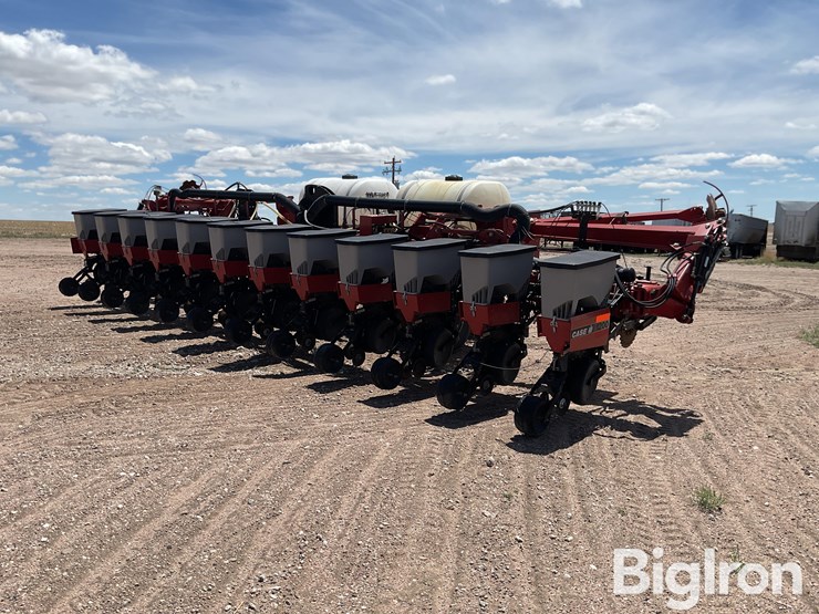 case-ih-1200-image-5