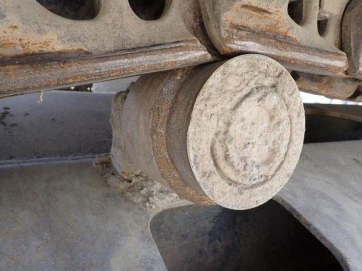 2009-deere-270d-lc-image-42