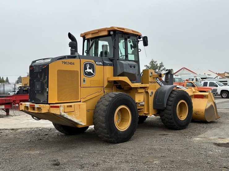 2019-deere-624l-image-3