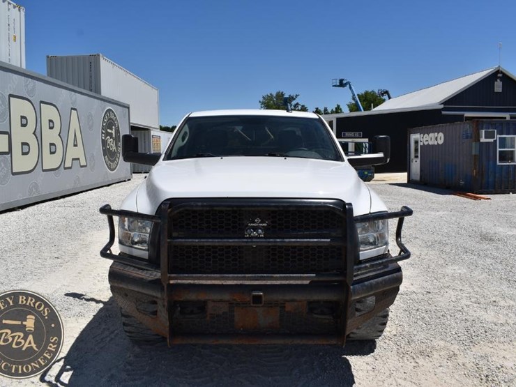 2018-ram-2500-hd-image-8