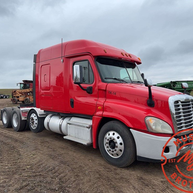 2013 FREIGHTLINER CASCADIA 125