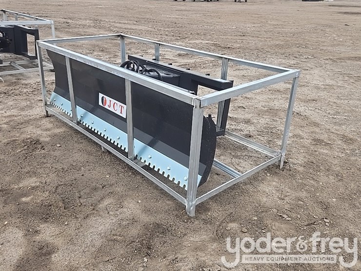 unused-jct-84"-snow/-dozer-blade-to-suit-skidsteer-image-1