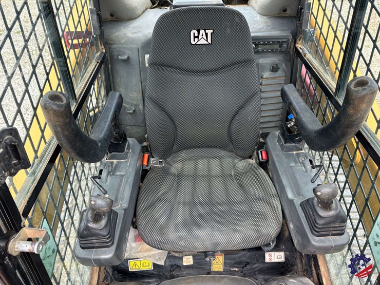 2022-caterpillar-259d3-image-58