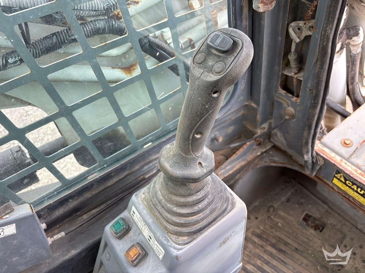 2009-takeuchi-tl250-image-22