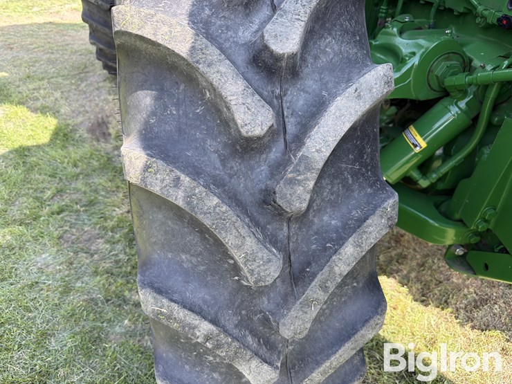 2022-john-deere-8r-280-image-13