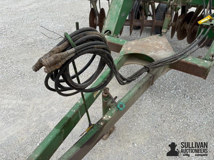 john-deere-630-image-11