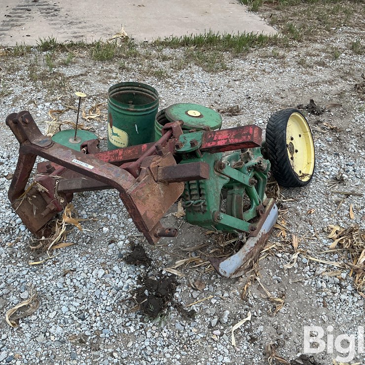 JOHN DEERE 71
