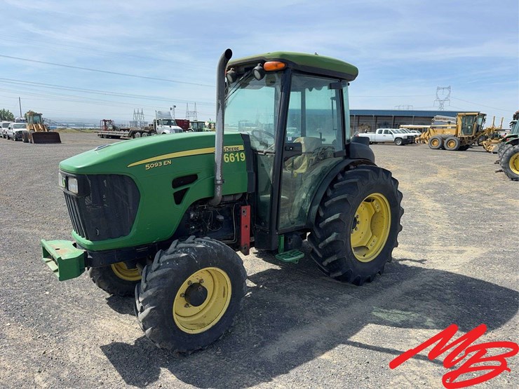 2011-john-deere-5093en-image-1