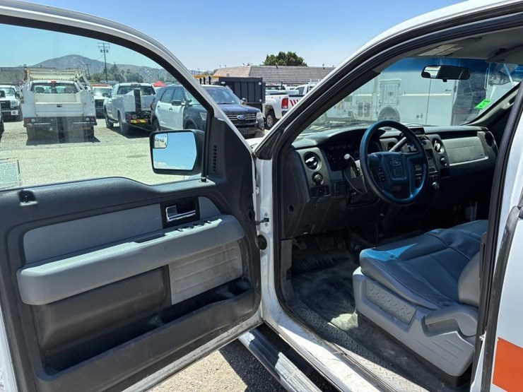 2013-ford-f150-xl-image-12