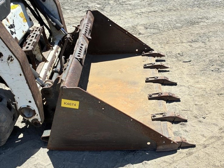 2022-bobcat-t450-image-6