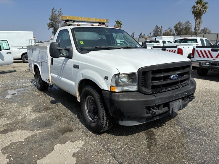 2004-ford-f350-image-2