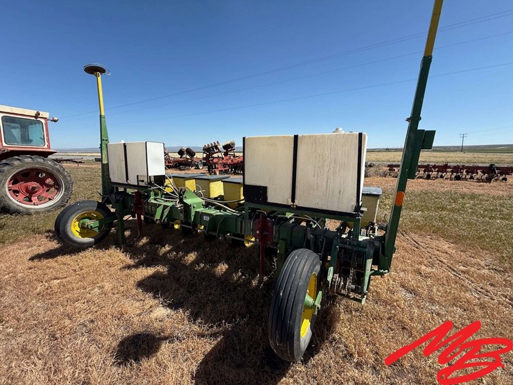 john-deere-7100-image-4