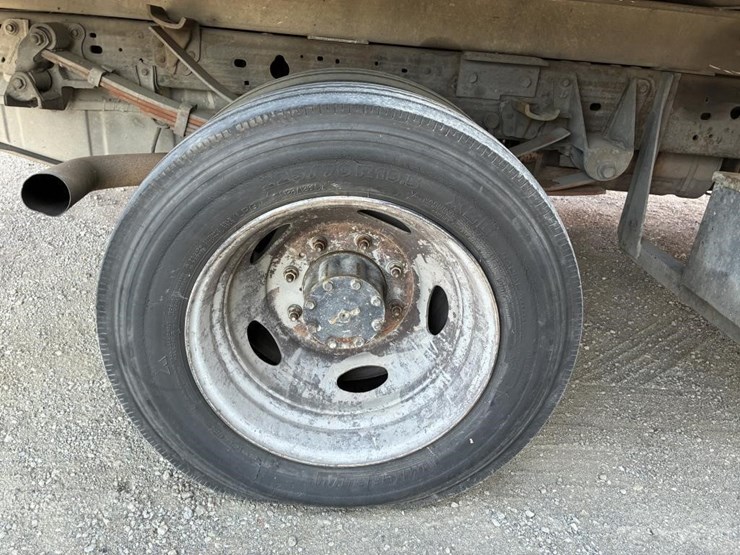 2002-ford-f450-image-5