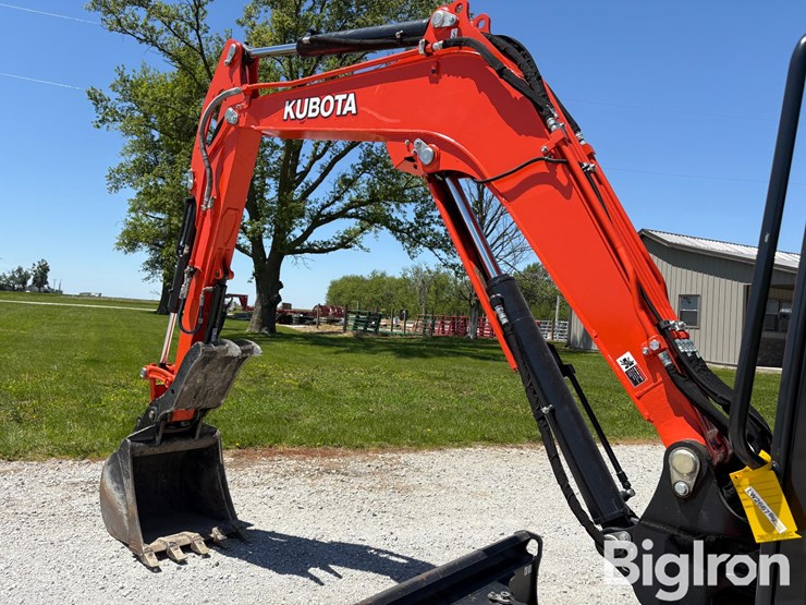 2019-kubota-kx057-4-image-11