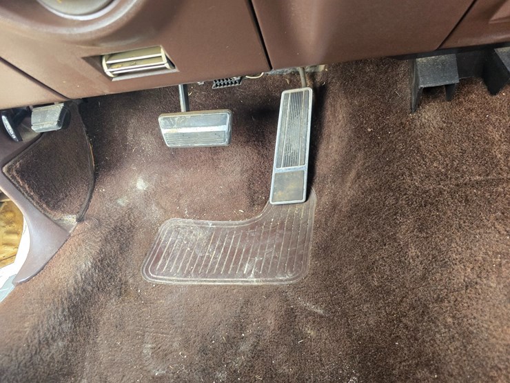 #24004-•-1984-buick-lesabre-passenger-car-image-59