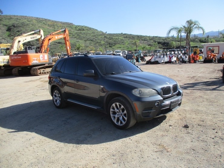 2011-bmw-x5-image-2