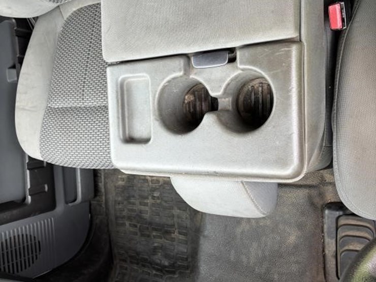 2011-ford-f550-image-17