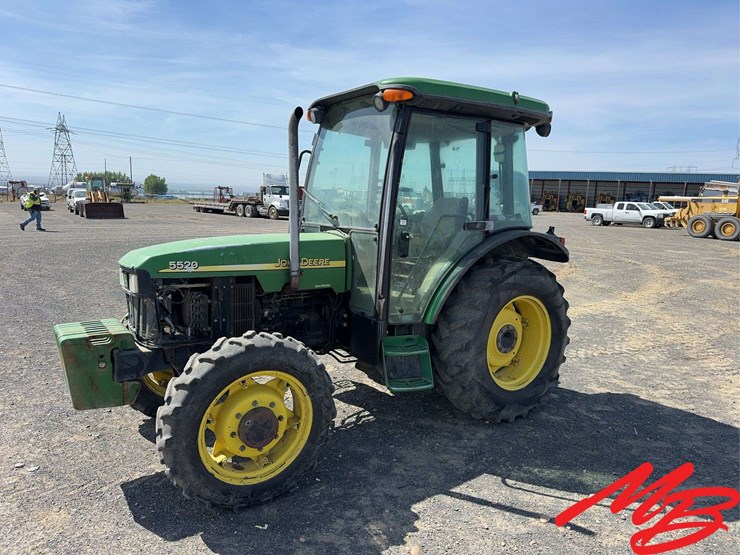 2003-john-deere-5520-image-1