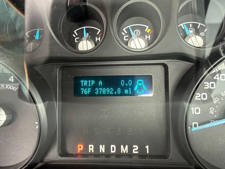 2014-ford-f350-image-24