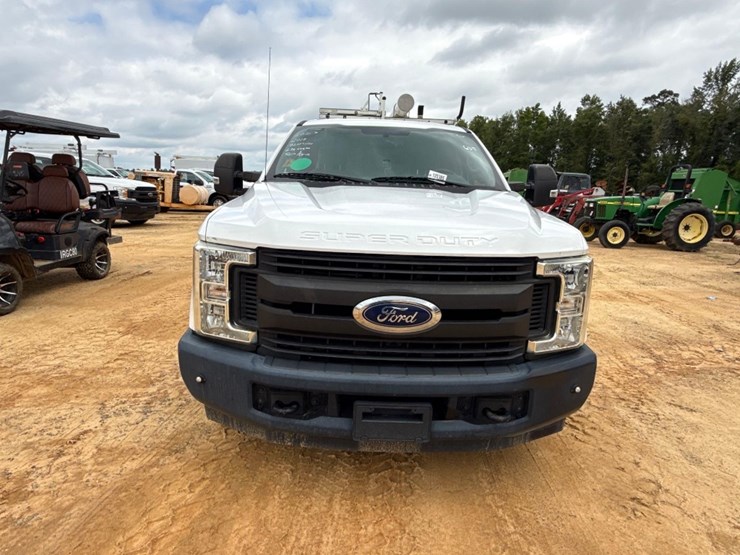 2018-ford-f250-image-12