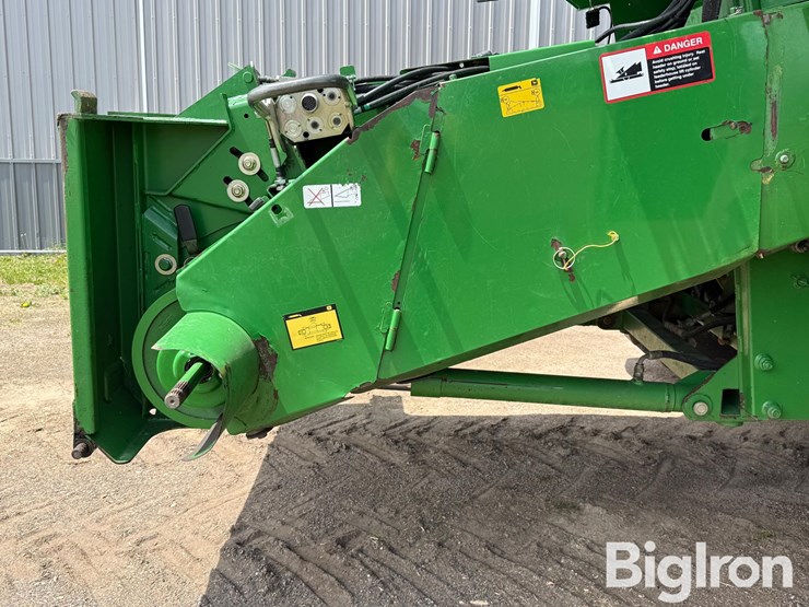 2004-john-deere-9560-sts-image-10