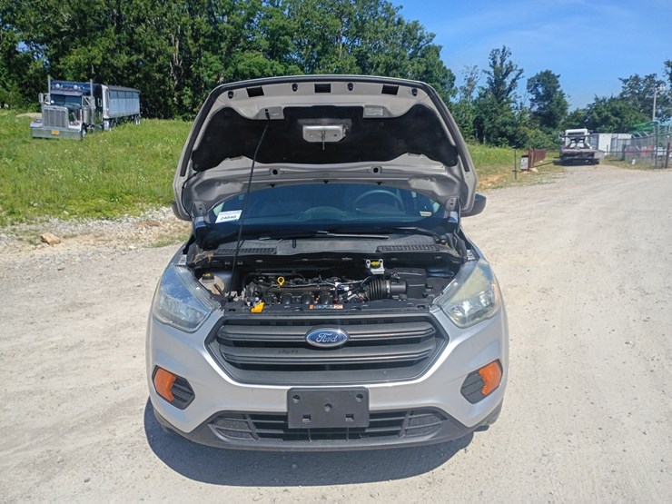 2017-ford-escape-image-14