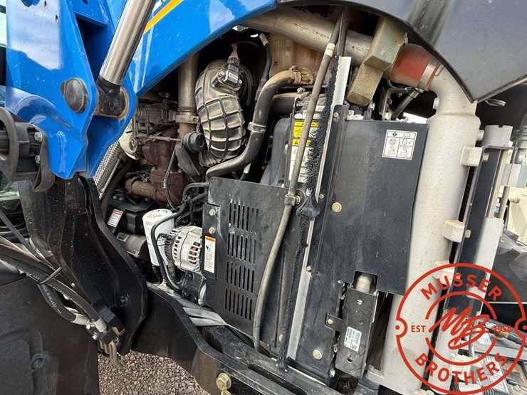 2017-new-holland-ts6.140-image-17