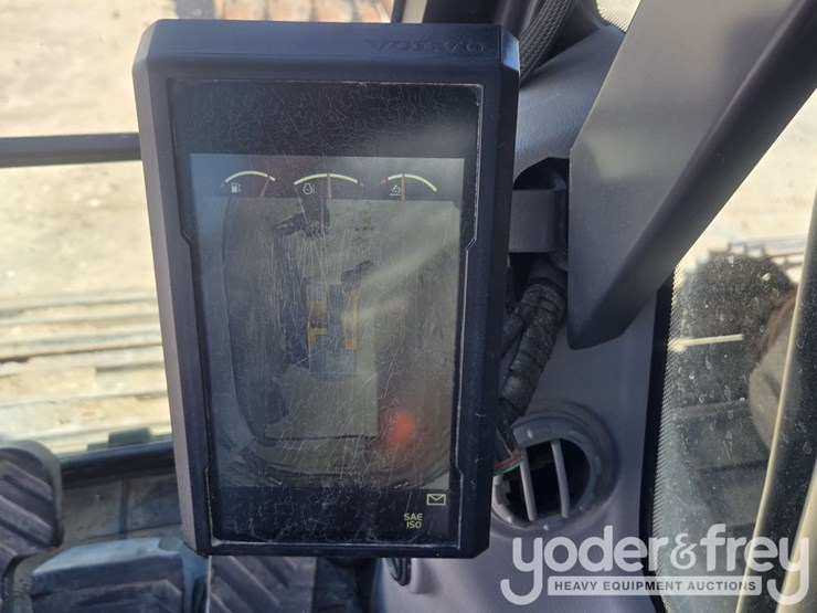 2022-volvo-ec350el-image-61