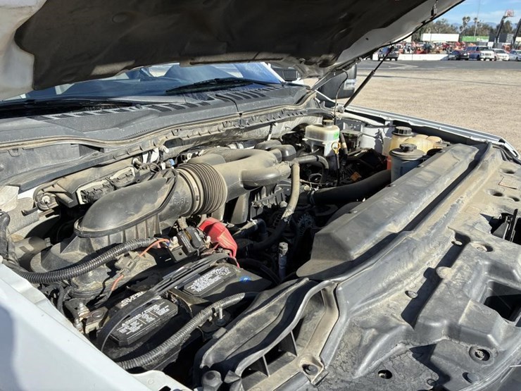 2018-ford-f550-xlt-image-10
