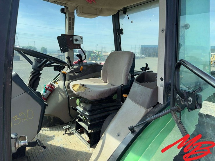 2003-john-deere-5520-image-23