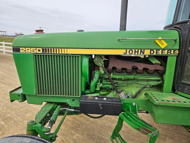john-deere-2950-image-10