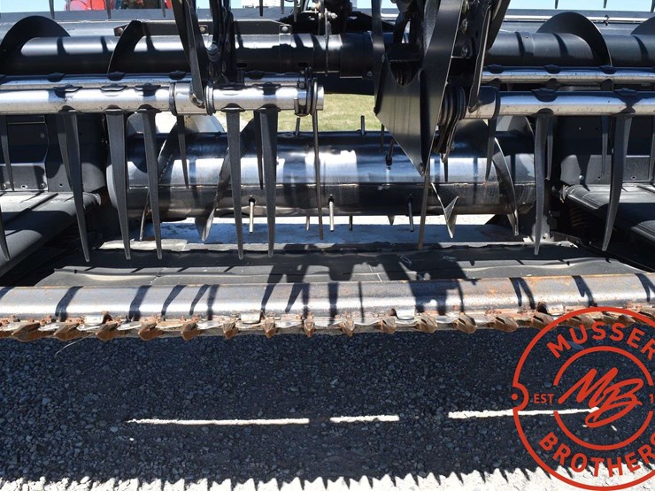 2009-case-ih-2152-image-26