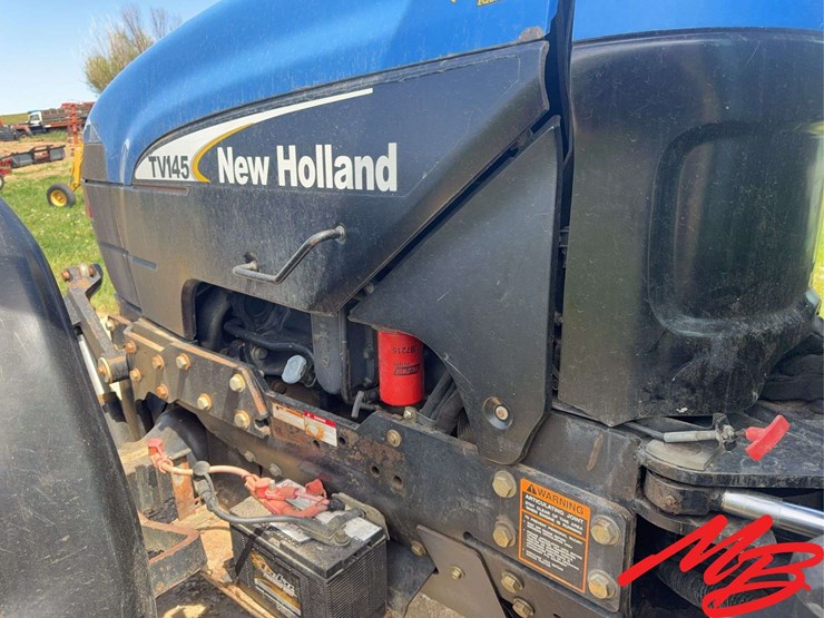 new-holland-tv145-image-14