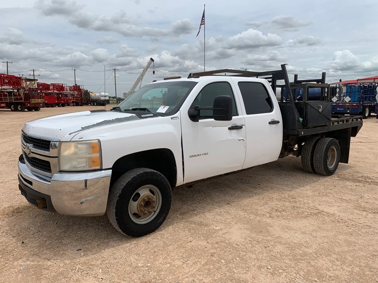 2008-chevrolet-silverado-3500hd-image-2