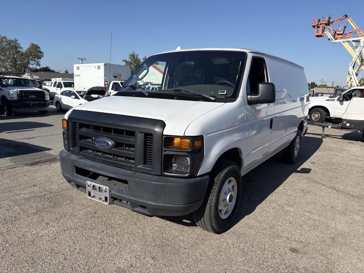 2008-ford-e350-sd-image-1
