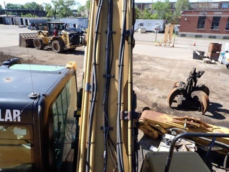 2008-caterpillar-m325d-mh-image-54