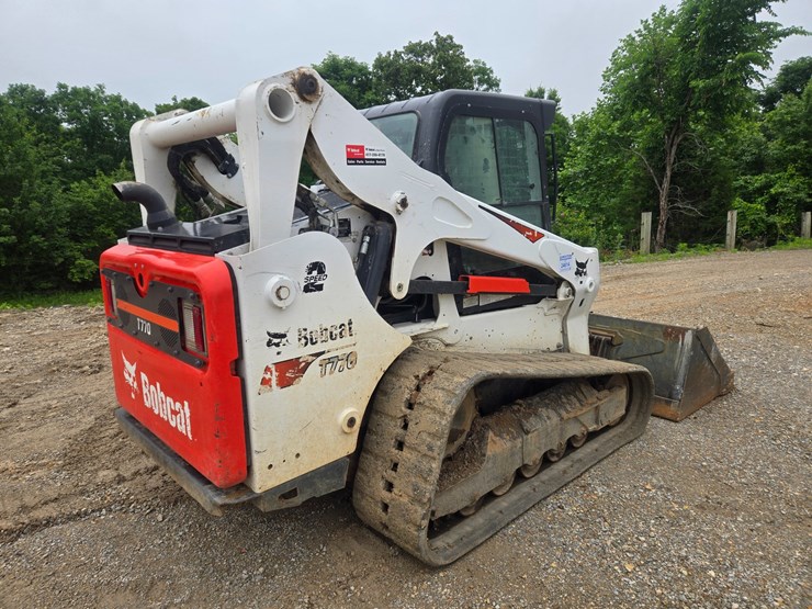 2023-bobcat-t770-image-11
