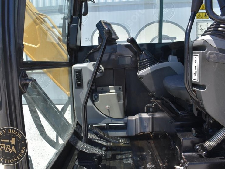 2021-caterpillar-305.5e2-image-41
